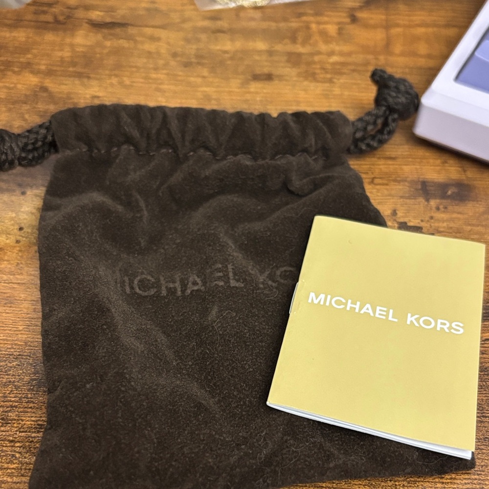 Michael Kors NWT Heritage logo leather bracelet - Picture 4 of 6